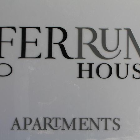 Ferrum House 卡尼奥提 外观 照片